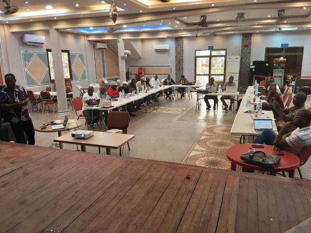 Travail de groupe — l'arbre à valeurs, atelier de renforcement